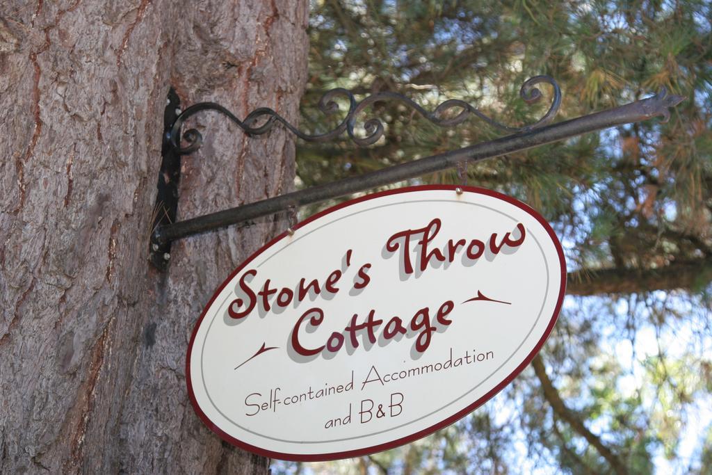 Stone'S Throw Cottage Bed And Breakfast Belgrave Kamer foto